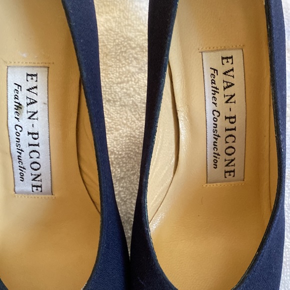 Beautiful brand new Evan- Picone size 5 and a half. - Picture 10 of 11